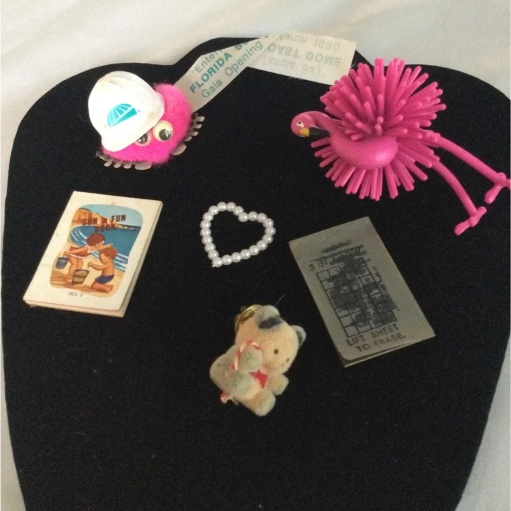 6 tiny toys